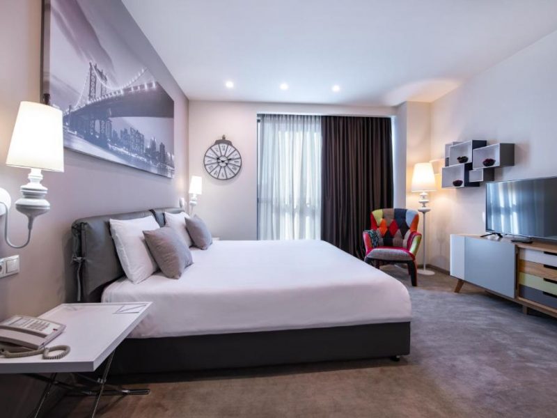 Deluxe Suite King