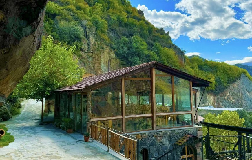 5 nights/6 days private tour package