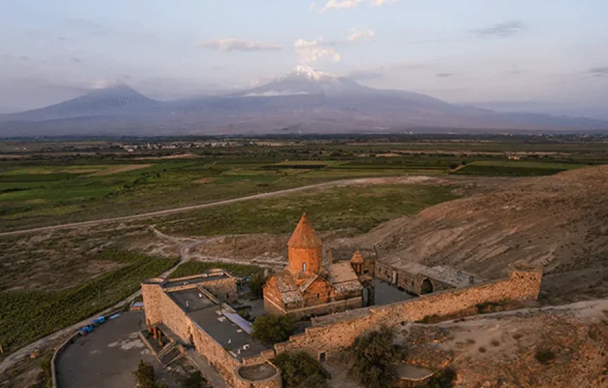 Khor Virap, Noravank, Jermuk, Areni tour