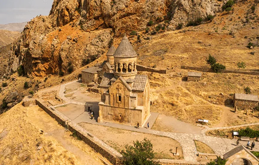 3 days tour package-Yerevan,Jermuk,Ejmiadzin tour