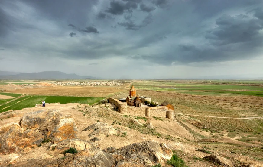 3 days tour package-Yerevan,Jermuk,Ejmiadzin tour