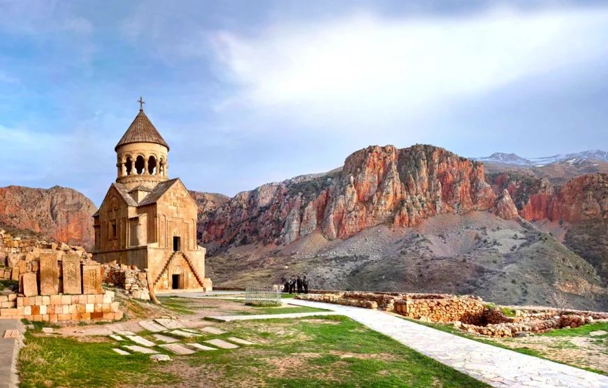 3 days tour package-Yerevan,Jermuk,Ejmiadzin tour