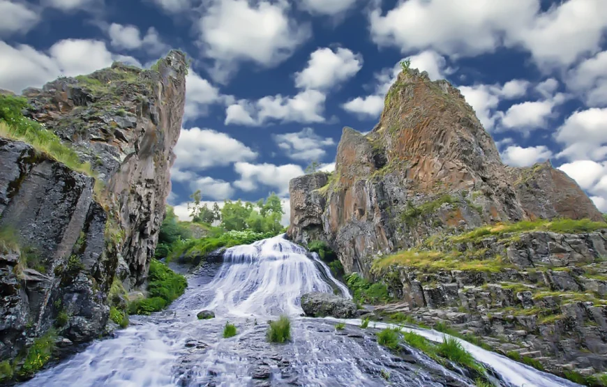 Khor Virap, Noravank, Jermuk, Areni tour
