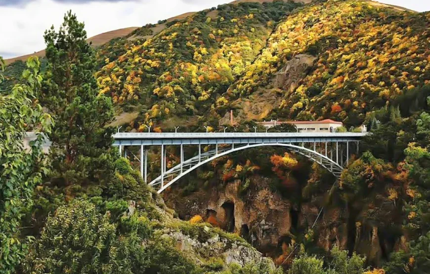 Khor Virap, Noravank, Jermuk, Areni tour