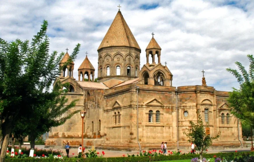 3 days tour package-Yerevan,Jermuk,Ejmiadzin tour