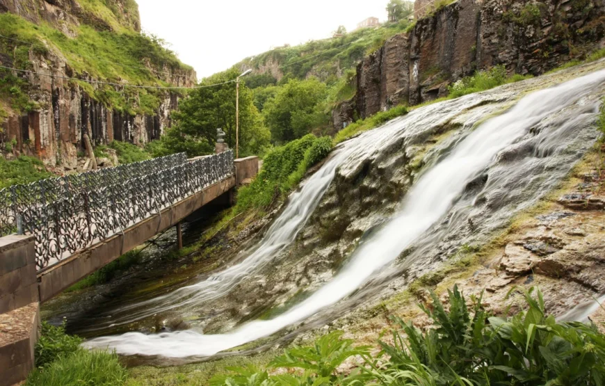 3 days tour package-Yerevan,Jermuk,Ejmiadzin tour