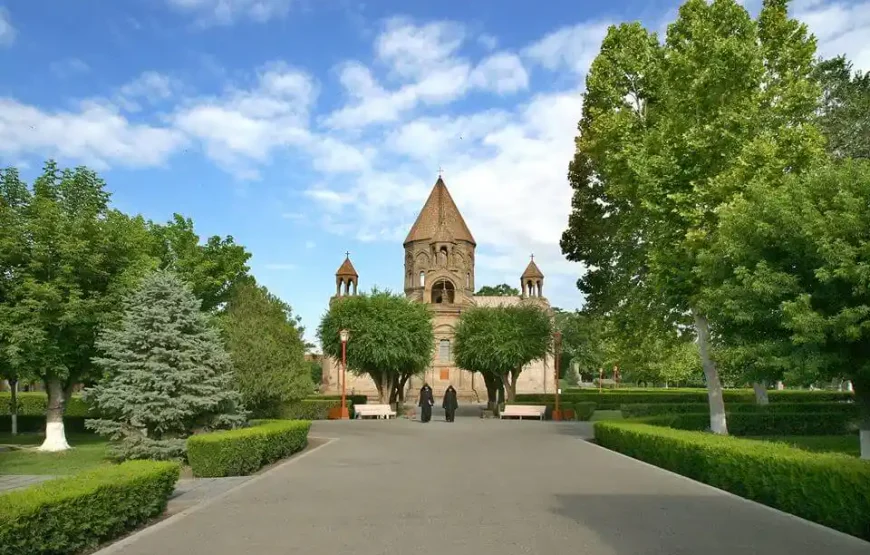 3 days tour package-Yerevan,Jermuk,Ejmiadzin tour
